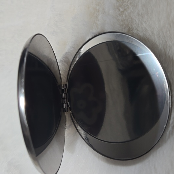 Marc Jacobs cosmetic, purse, travel mirror NEW - Picture 4 of 8